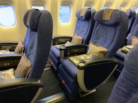 british airways premium economy 777-200